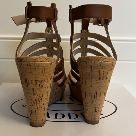 Steve Madden - Indyanna Wedge Sandals - Picture 4 of 5